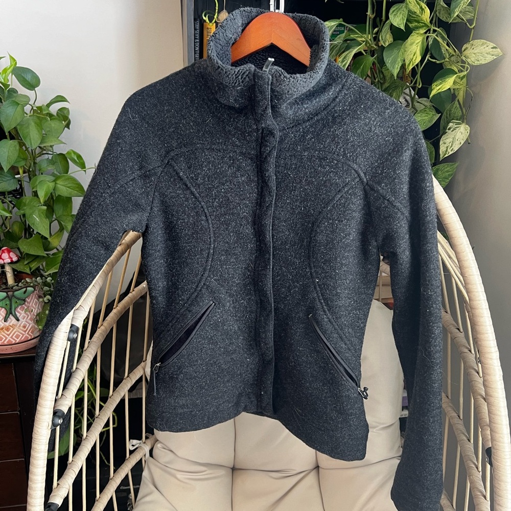 North Face Gray Jacket Size Small - image 2